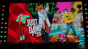 Just Dance Now отслеживает движения игрока при помощи мобильного устройства