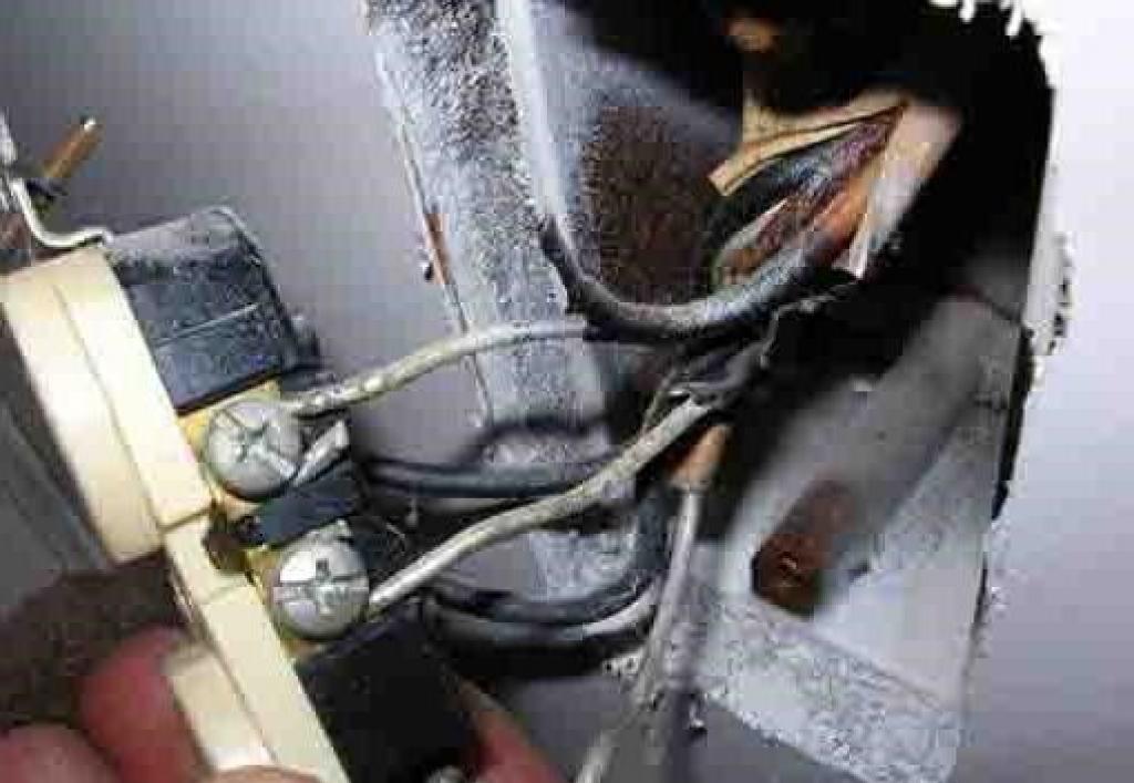 How to connect aluminum wire to copper